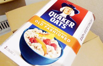 QUAKER OATS クエーカー オールドファッションオートミール4.52kg 2.26kgX2パック入を購入！